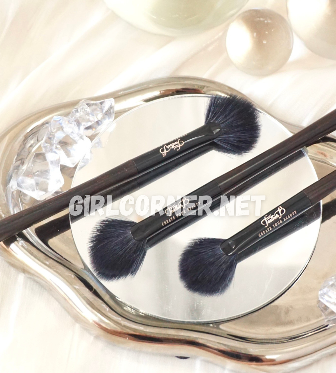 Feather B Black highlighter brush (6)